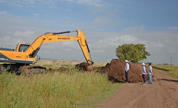 Avanza la obra de entoscado en la zona de Las Piedritas Imagen de la nota: Avanza la obra de entoscado en la zona de Las Piedritas