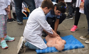 Imagen de la nota: Nueva capacitación de RCP y uso de desfibrilador