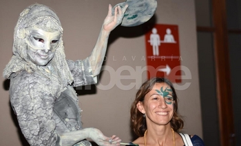 Imagen de la nota: Estatuas Vivientes de todo el país posaron en la Ciudad 