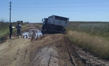 Infraccionan a transportista por circular después de las lluvias Imagen de la nota: Infraccionan a transportista por circular después de las lluvias