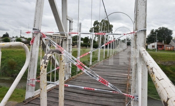 Imagen de la nota: Cerraron el paso en el puente de calle Merlo