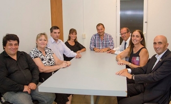 Frente de Todos pide que se revea situación de remises  Imagen de la nota: Frente de Todos pide que se revea situación de remises