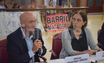 Imagen de la nota: Puestos de comida: dudas de la oposición