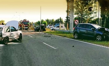 Imagen de la nota: Conductor alcoholizado chocó a tres autos y hubo dos muertos