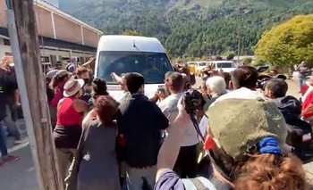 Incidentes en la visita presidencial a Chubut Imagen de la nota: Incidentes en la visita presidencial a Chubut