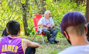 Estudiantes de Tapalqué visitaron el Monte Pelloni Imagen de la nota: Estudiantes de Tapalqué visitaron el Monte Pelloni
