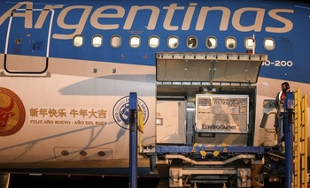 Imagen de la nota: Argentina, entre los 20 países que recibieron 5 millones de vacunas