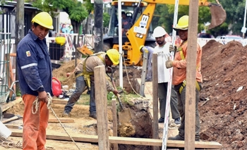 Azul: comenzó la ampliación de red cloacal Imagen de la nota: Azul: comenzó la ampliación de red cloacal
