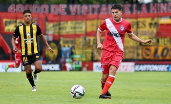 Olimpo tuvo a los olavarrienses en cancha pero perdió Imagen de la nota: Olimpo tuvo a los olavarrienses en cancha pero perdió