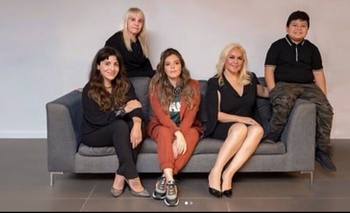 Imagen de la nota: Se juntó la familia Maradona: el motivo de la foto 