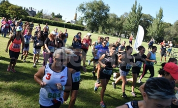 Imagen de la nota: La “Carrera de la Mujer” tuvo más de 100 deportistas
