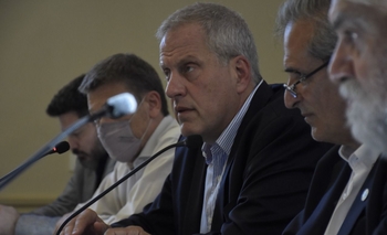 Imagen de la nota: El Gobierno acordó un 41% de aumento con gremios docentes 