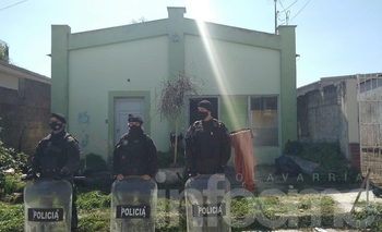Imagen de la nota: Desalojan a una familia y trabajan para ayudarla