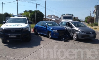 Imagen de la nota: Una mujer fue hospitalizada tras un fuerte choque