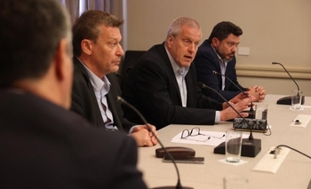 Imagen de la nota: Ofrecen un 30% de aumento a docentes universitarios