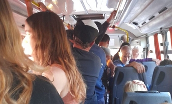 “El colectivo de Hinojo siempre viaja lleno Imagen de la nota: “El colectivo de Hinojo siempre viaja lleno