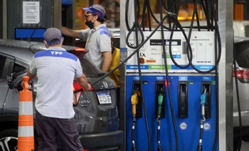 Imagen de la nota: YPF aumentó el precio de los combustibles en un 4,5%