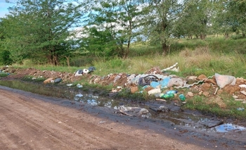 Reclaman por un basural a cielo abierto Imagen de la nota: Reclaman por un basural a cielo abierto