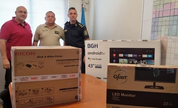 Entrega de equipamientos a las fuerzas de seguridad Imagen de la nota: Entrega de equipamientos a las fuerzas de seguridad