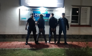 Entraron a robar a un kiosco y la policía los atrapó: fueron aprehendidos Imagen de la nota: Entraron a robar a un kiosco y la policía los atrapó: fueron aprehendidos