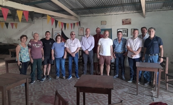 Referentes de Coopelectric se reunieron con integrantes del Club Unión de Colonia Nievas Imagen de la nota: Referentes de Coopelectric se reunieron con integrantes del Club Unión de Colonia Nievas