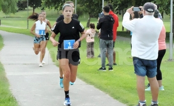 Imagen de la nota: Más de 100 mujeres en su carrera: ganó Peñalva