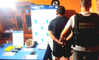 Detuvieron en Hinojo a un penitenciario que vendía cocaína Imagen de la nota: Detuvieron en Hinojo a un penitenciario que vendía cocaína