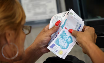 Imagen de la nota: Transporte, servicios, colectivos, prepagas y peajes: marzo llega con fuertes aumentos