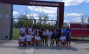 Imagen de la nota: Fútbol Femenino: El Fortín enfrentó a Lanús en un amistoso