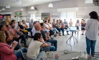 Imagen de la nota: Sierras Bayas: realizaron una reunión informativa por la implementación de la Playa de Camiones