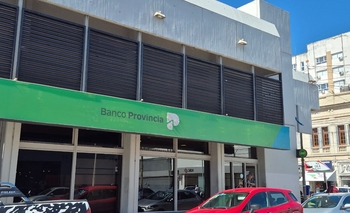 Imagen de la nota: Bancos: la próxima semana cambian los horarios 