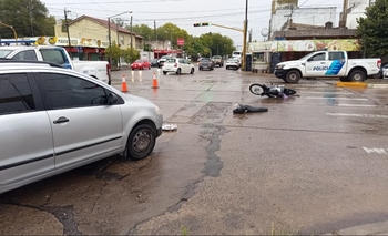 Imagen de la nota: Chocaron un auto y una moto en Del Valle e Ituzaingó