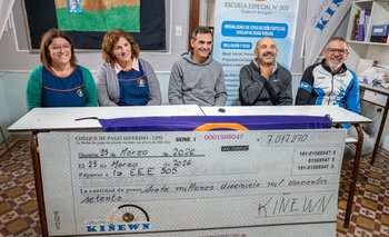 Imagen de la nota: Kiñewn entregó lo recaudado a la Escuela Especial Nº505