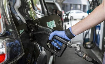 Imagen de la nota: Nafta: subió casi un 20% en marzo y está entre las más caras del continente