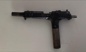 Imagen de la nota: Un menor de 14 años demorado por tener un arma tipo “tumbera”