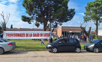 Imagen de la nota: Fuerte reclamo de los médicos del hospital de Bolívar
