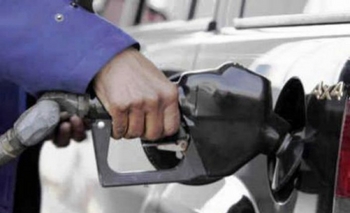 Imagen de la nota: A partir de este viernes aumentaron un 6 por ciento las naftas