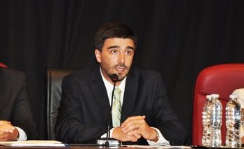 Con críticas y anuncios, Galli abrió las sesiones del HCD Imagen de la nota: Con críticas y anuncios, Galli abrió las sesiones del HCD