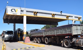 Imagen de la nota: En el peaje no cobran la tarifa vieja y vuelven a denunciar a la concesionaria