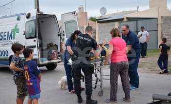 Imagen de la nota: Motociclista herida tras chocar con un auto