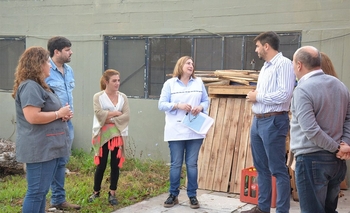 Imagen de la nota: Galli visitó las obras de la Escuela de Educación Especial N°502