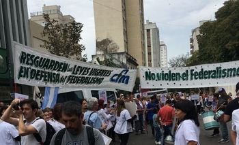 Imagen de la nota: Farmacéuticos contra la llegada de Farmacity