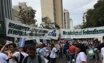 Imagen de la nota: Farmacéuticos contra la llegada de Farmacity