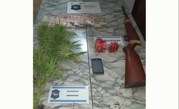 Secuestro de marihuana y una carabina en Loma Negra  Imagen de la nota: Secuestro de marihuana y una carabina en Loma Negra