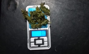 Imagen de la nota: Demorado por llevar marihuana 