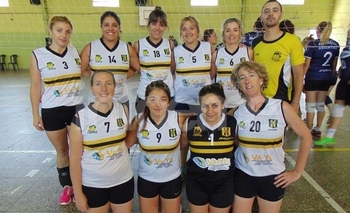 Imagen de la nota: Jugaron en el Macrogimnasio: ganaron Bolívar y CEF Nº124