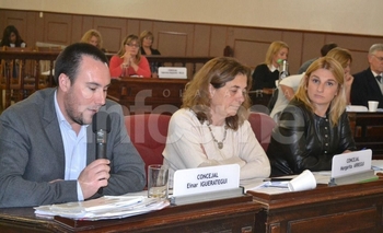 Imagen de la nota: El eseverrismo celebró la conversión en Facultad de Salud