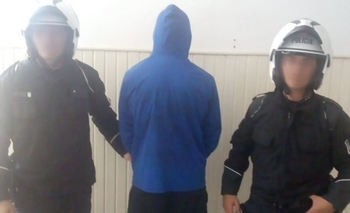 Imagen de la nota: Retenido cuando intentaba robar elementos de una combi