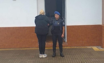 Quiso entrar droga en un pan dulce y terminó presa Imagen de la nota: Quiso entrar droga en un pan dulce y terminó presa