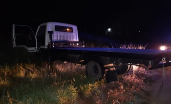 Imagen de la nota: Persecución a conductor de camión y auto a remolque